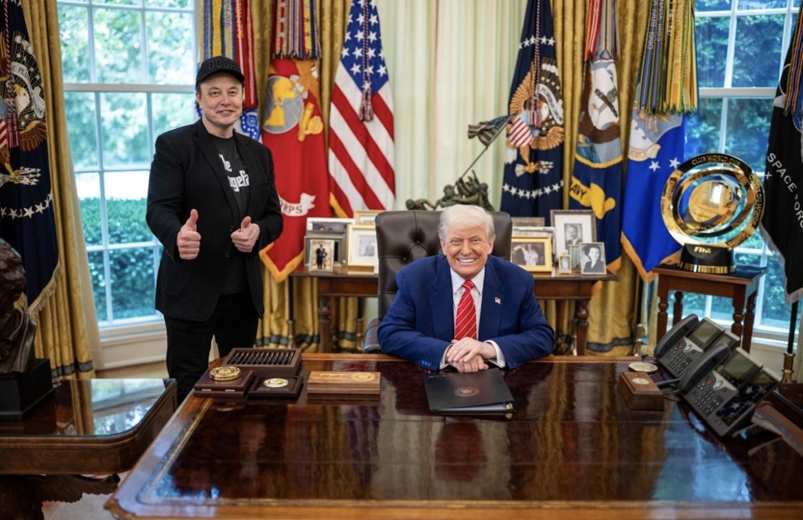 Trump Says Elon Musk Restored Ukraine’s Starlink Access as Restrictions Continue